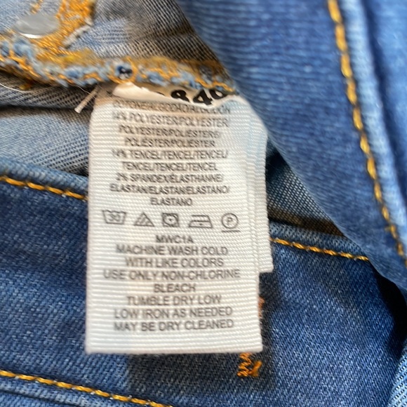 Free People Jeans NWT Size 27 Destructed - Picture 10 of 11